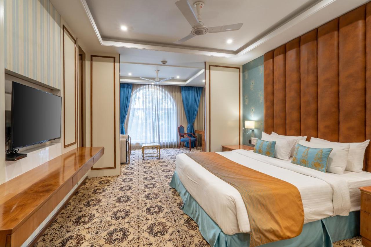 Hukam'S Lalit Mahal - Hotel Convention Club Rāipur Eksteriør billede