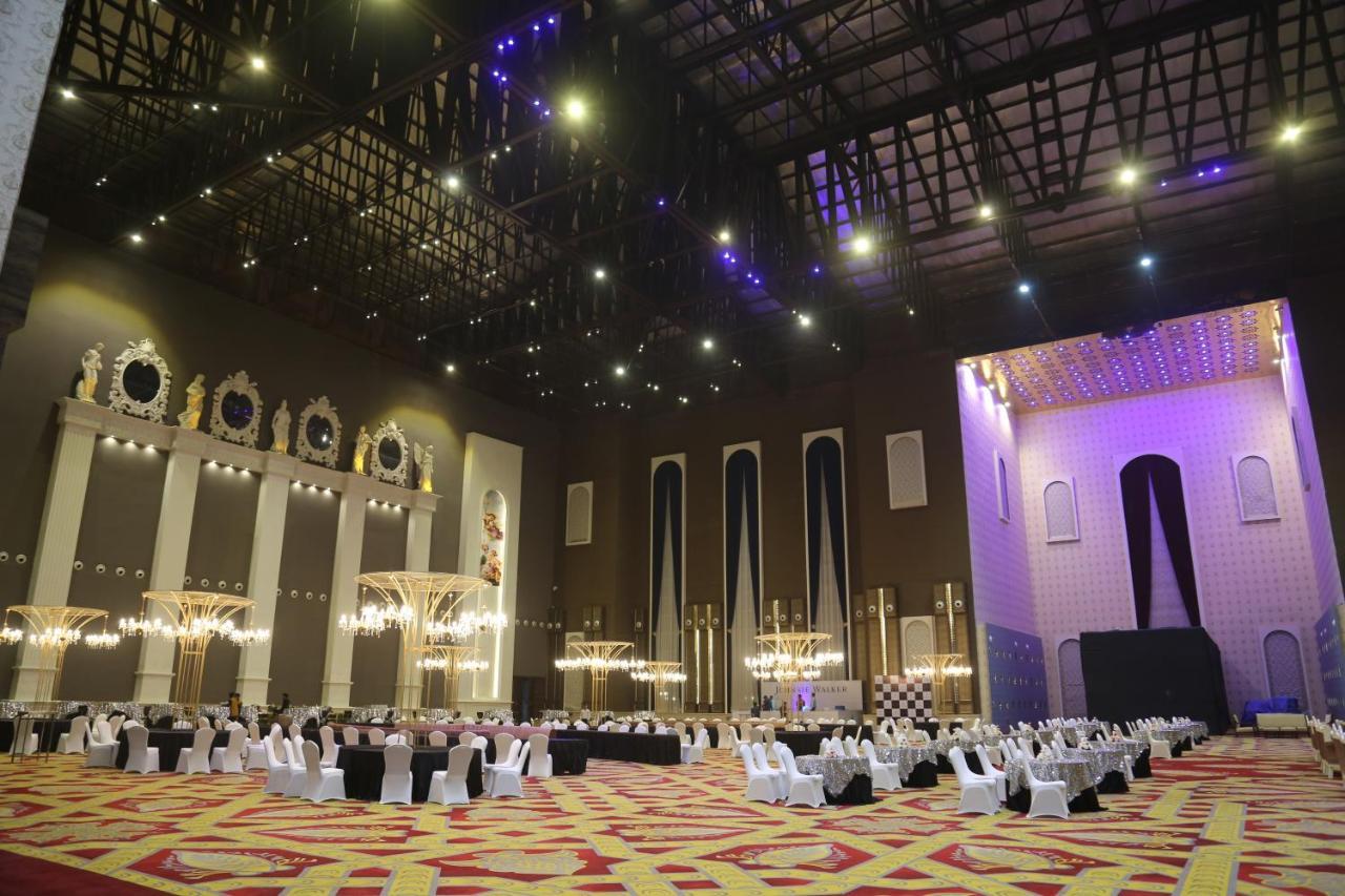 Hukam'S Lalit Mahal - Hotel Convention Club Rāipur Eksteriør billede